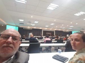 Diretor de Negociação Coletiva e a Diretora de Formação da FETESSESC participaram da audiência